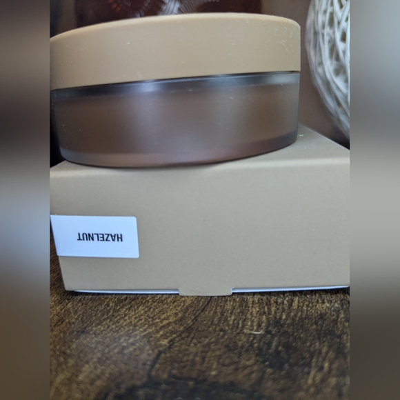 5/75$ Anastasia Beverly Hills cream bronzer (hazelnut) - Picture 7 of 15